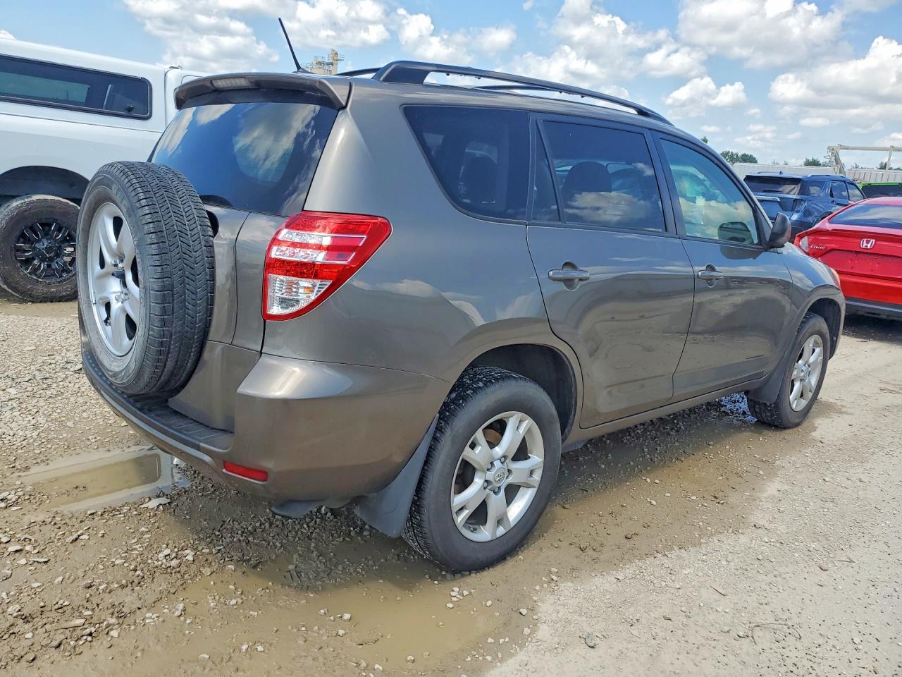 2012 TOYOTA RAV4 BASE photo 5