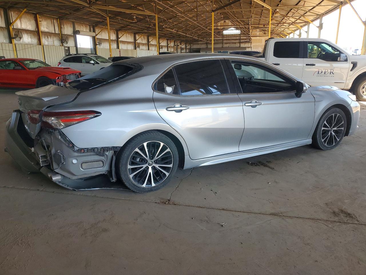 2018 TOYOTA CAMRY XSE photo 5