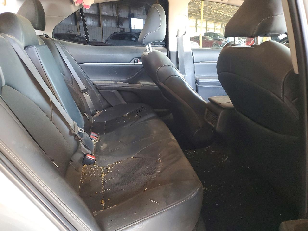 2018 TOYOTA CAMRY XSE photo 19
