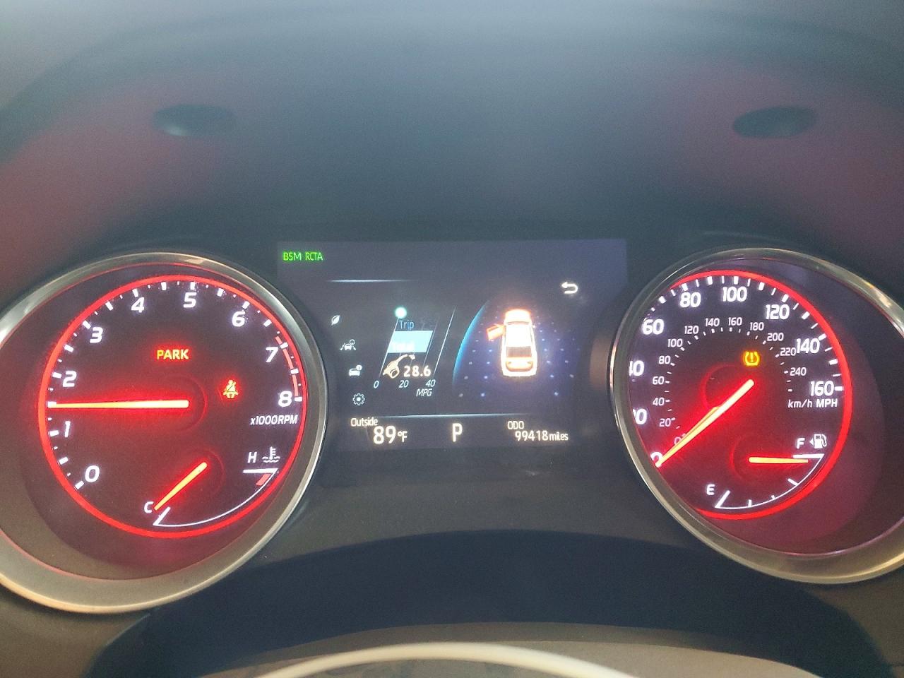 2018 TOYOTA CAMRY XSE photo 17