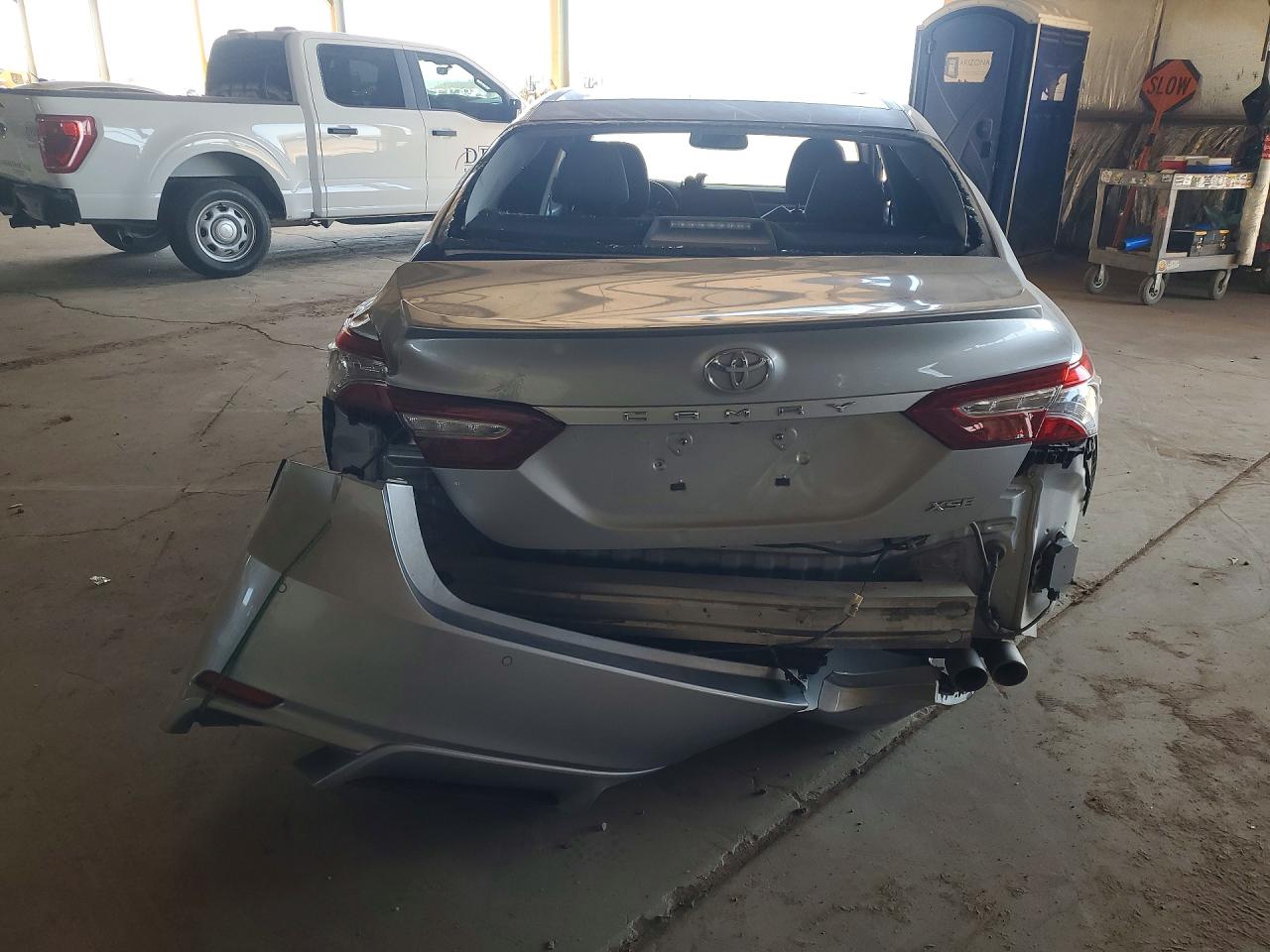 2018 TOYOTA CAMRY XSE photo 11