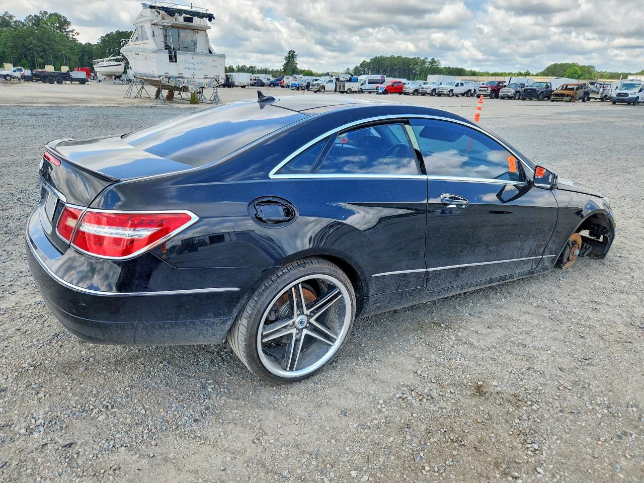 2011 MERCEDES-BENZ E 350 photo 3