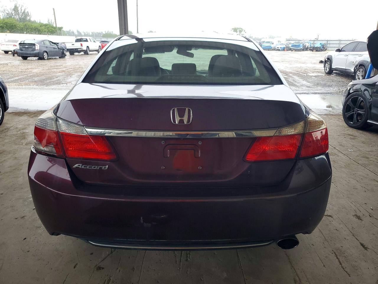 2015 HONDA ACCORD LX photo 16