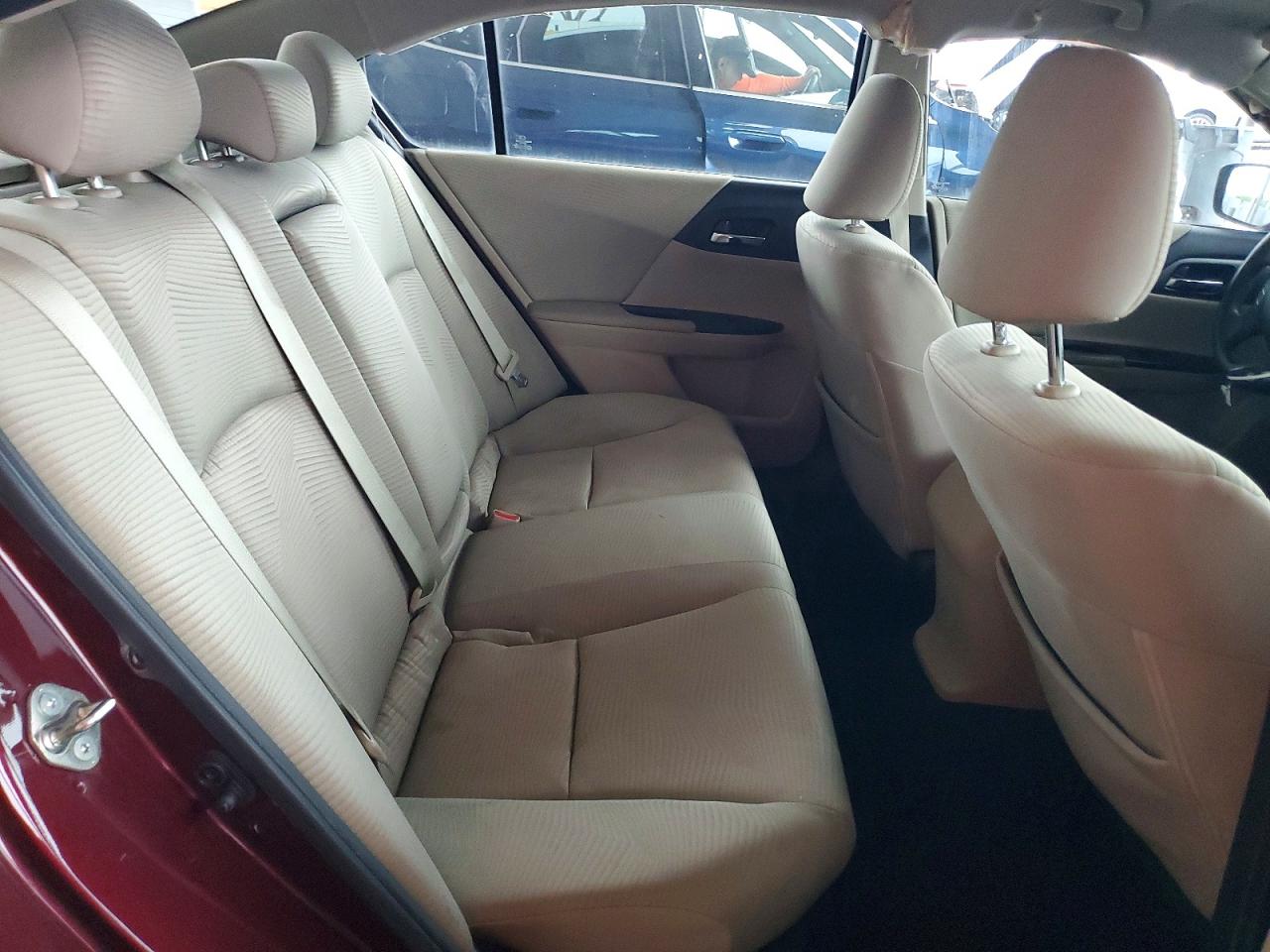 2015 HONDA ACCORD LX photo 28