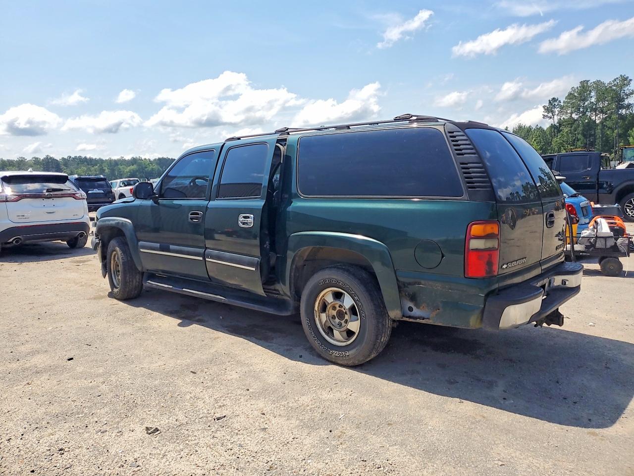 2001 CHEVROLET SUBURBAN K1500 photo 3
