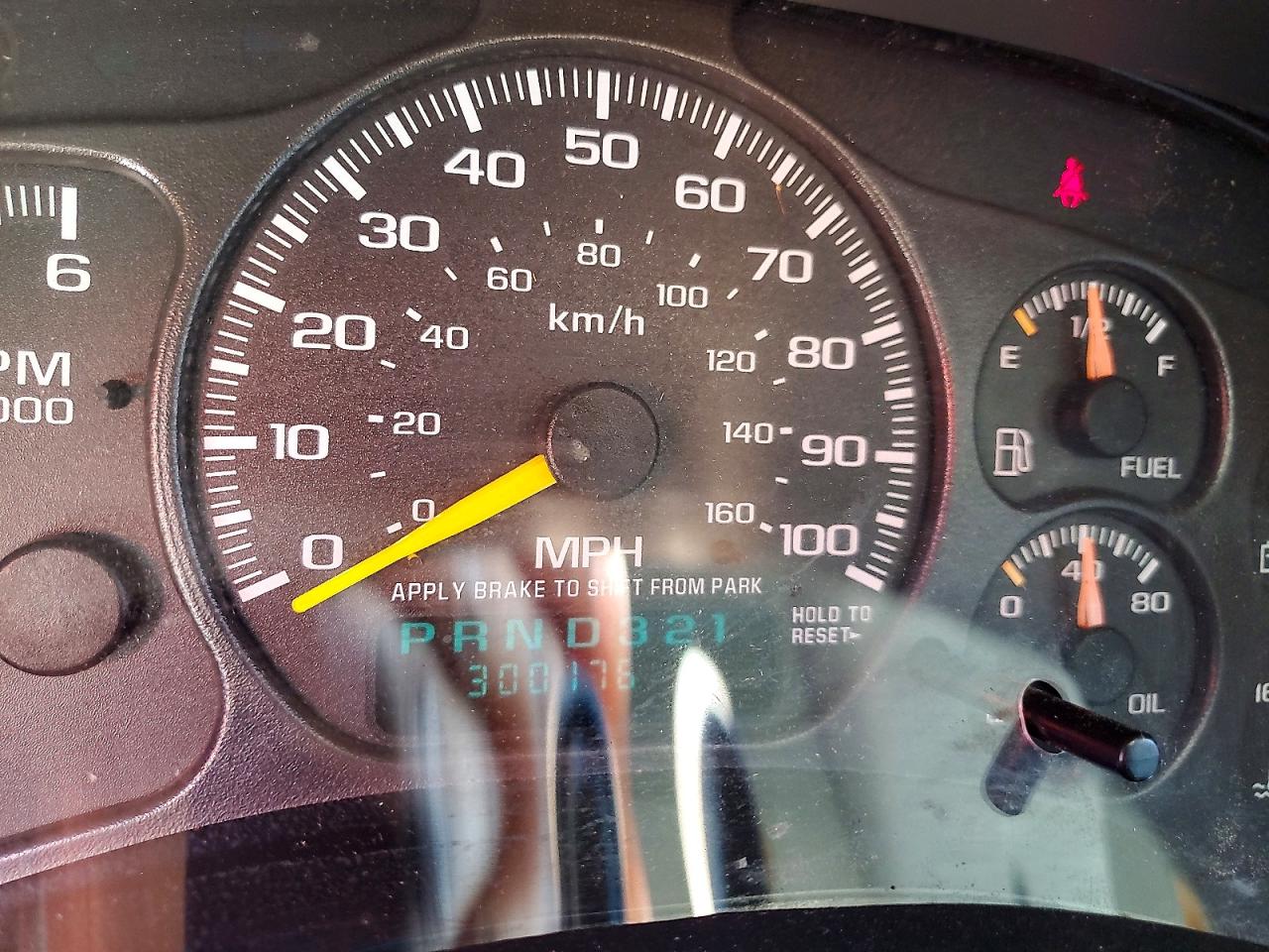 2001 CHEVROLET SUBURBAN K1500 photo 17