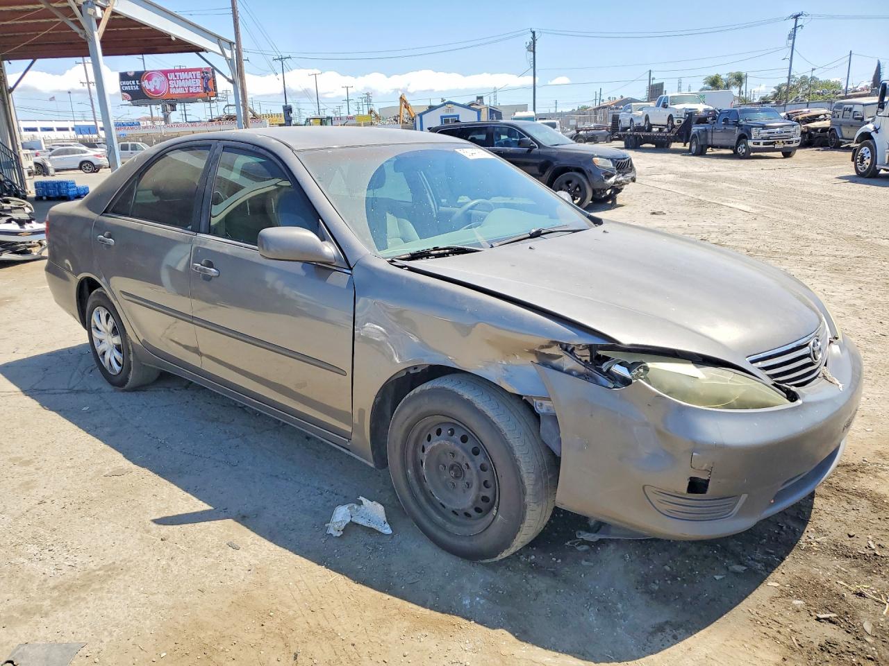 2006 TOYOTA CAMRY LE photo 4