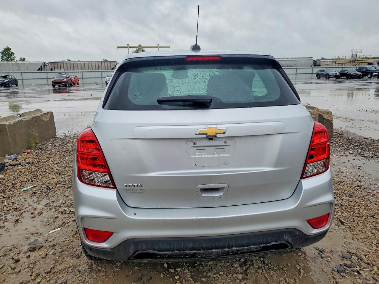 2017 CHEVROLET TRAX LS photo 11