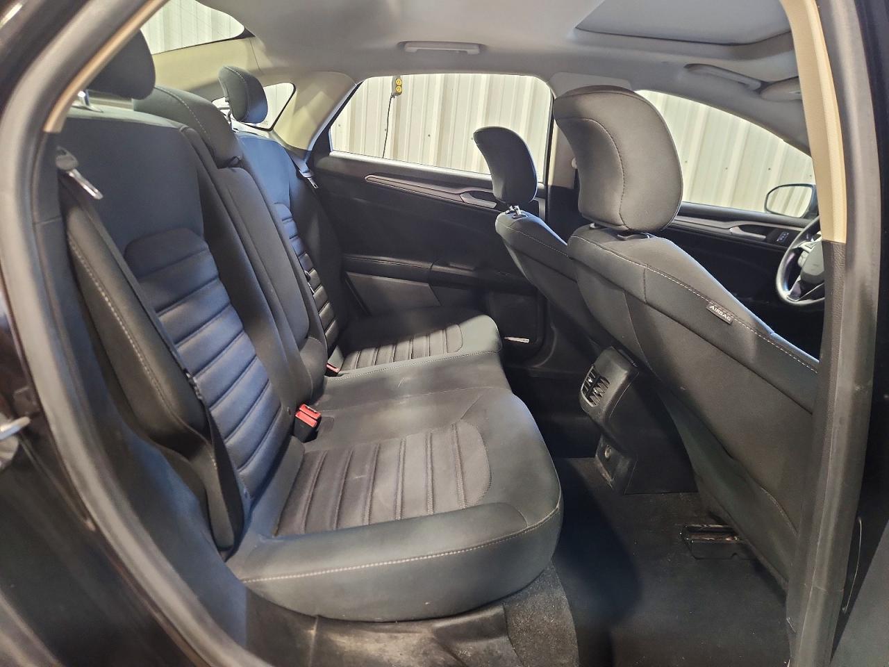 2019 FORD FUSION SE photo 28