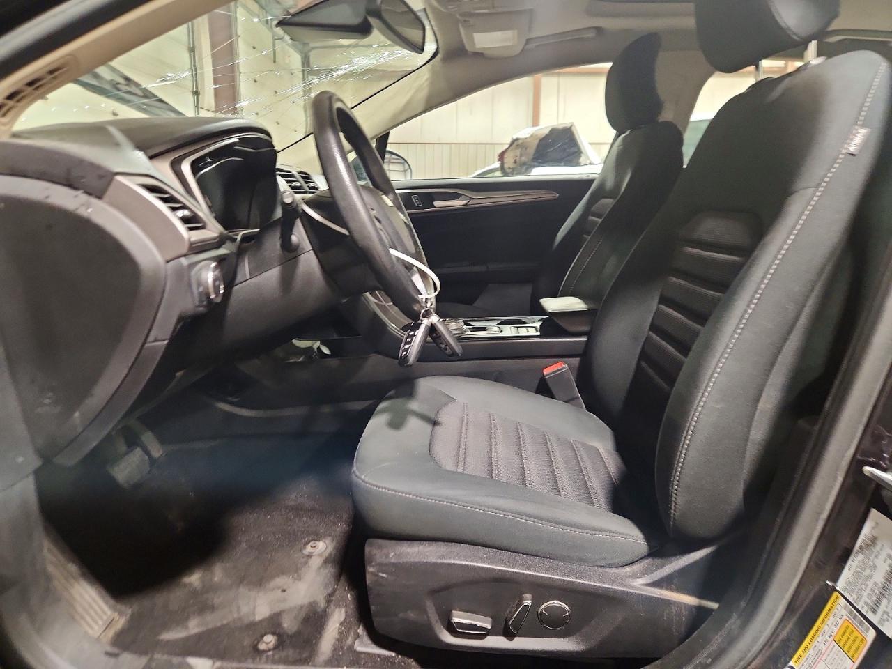 2019 FORD FUSION SE photo 19