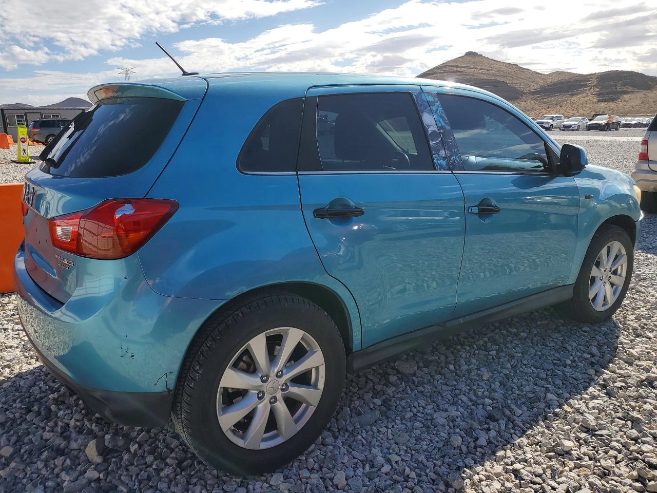2014 MITSUBISHI OUTLANDER SPORT SE photo 5