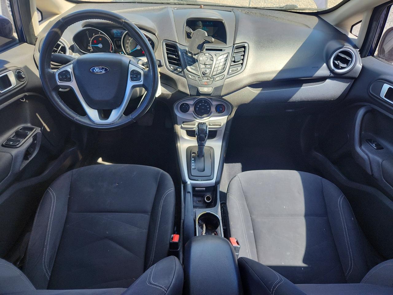 2016 FORD FIESTA SE photo 15