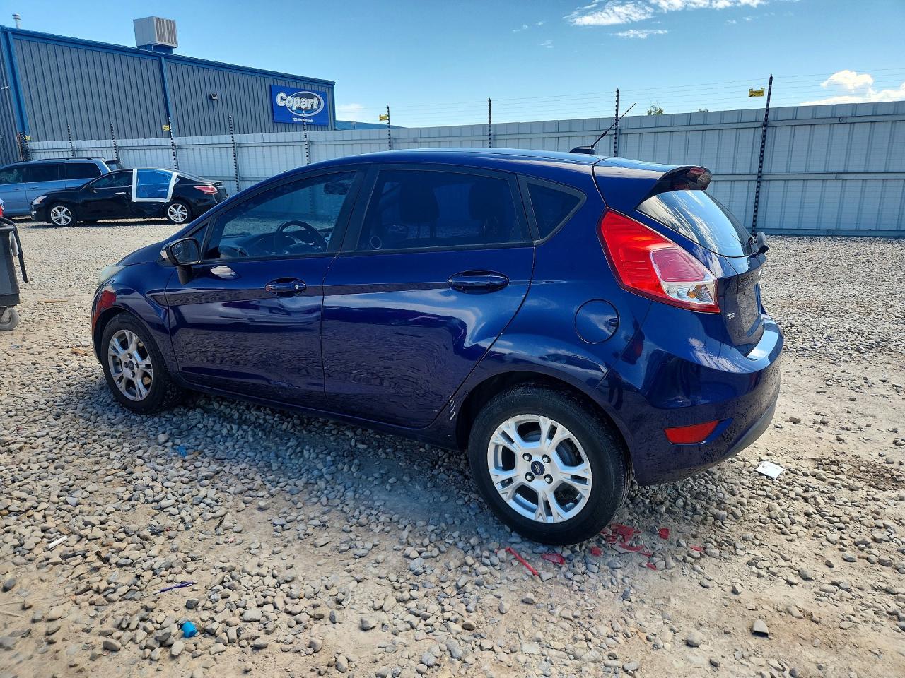 2016 FORD FIESTA SE photo 3