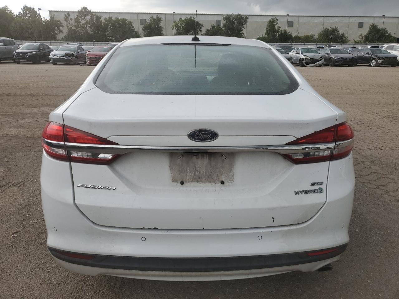 2017 FORD FUSION SE HYBRID photo 11