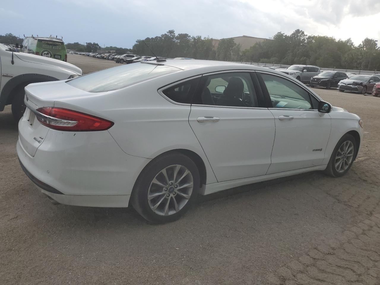 2017 FORD FUSION SE HYBRID photo 5
