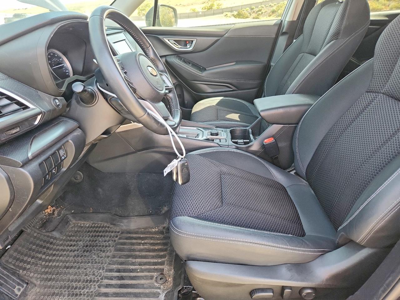 2019 SUBARU FORESTER PREMIUM photo 19