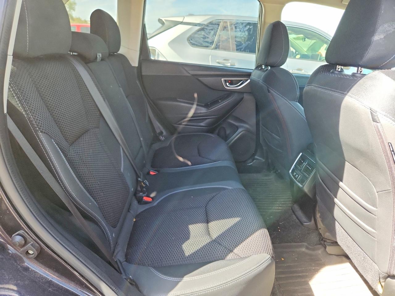 2019 SUBARU FORESTER PREMIUM photo 31