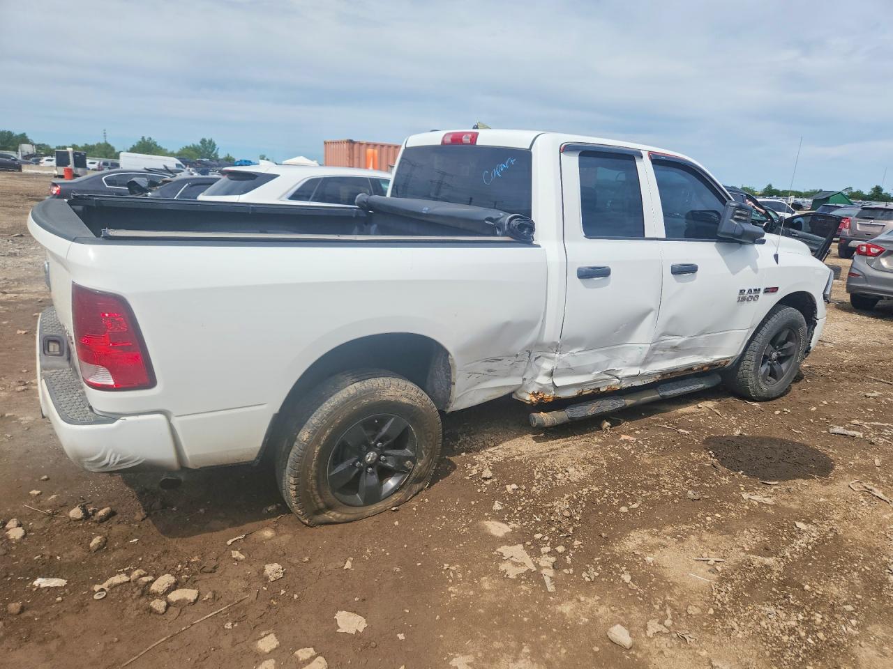 2014 RAM 1500 ST photo 5