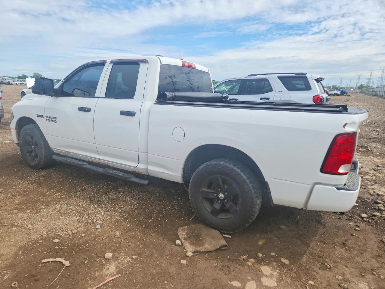 2014 RAM 1500 ST photo 3