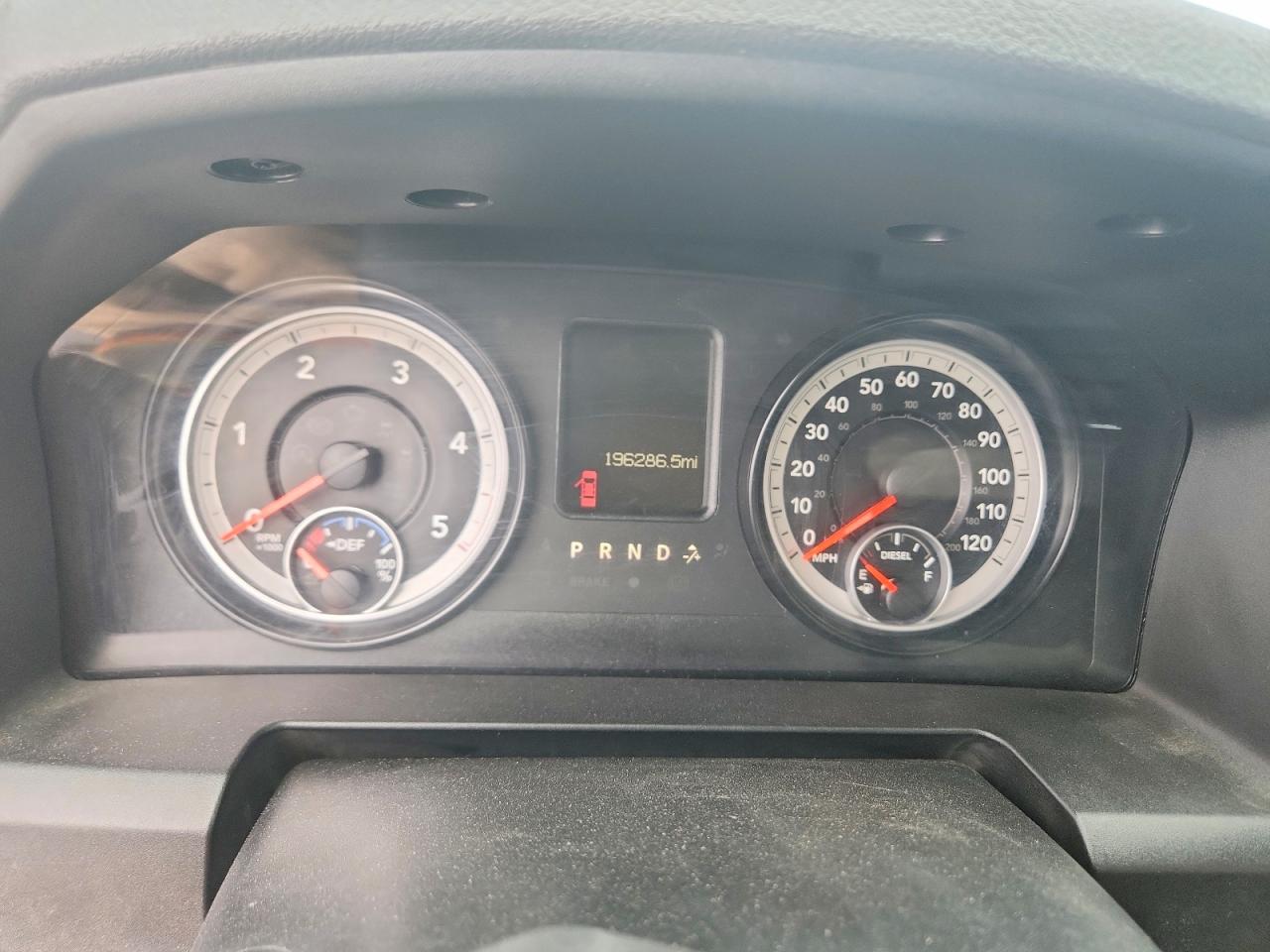 2014 RAM 1500 ST photo 17