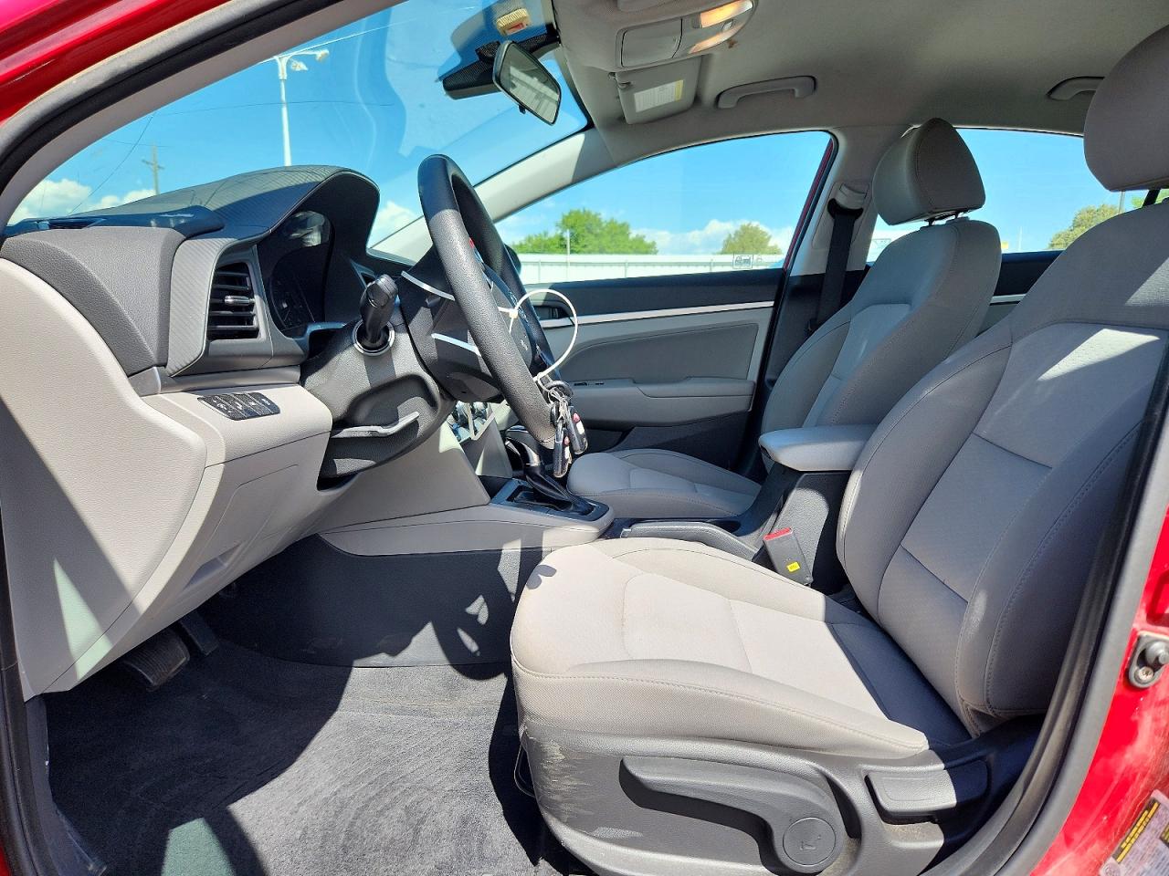 2019 HYUNDAI ELANTRA SEL photo 7