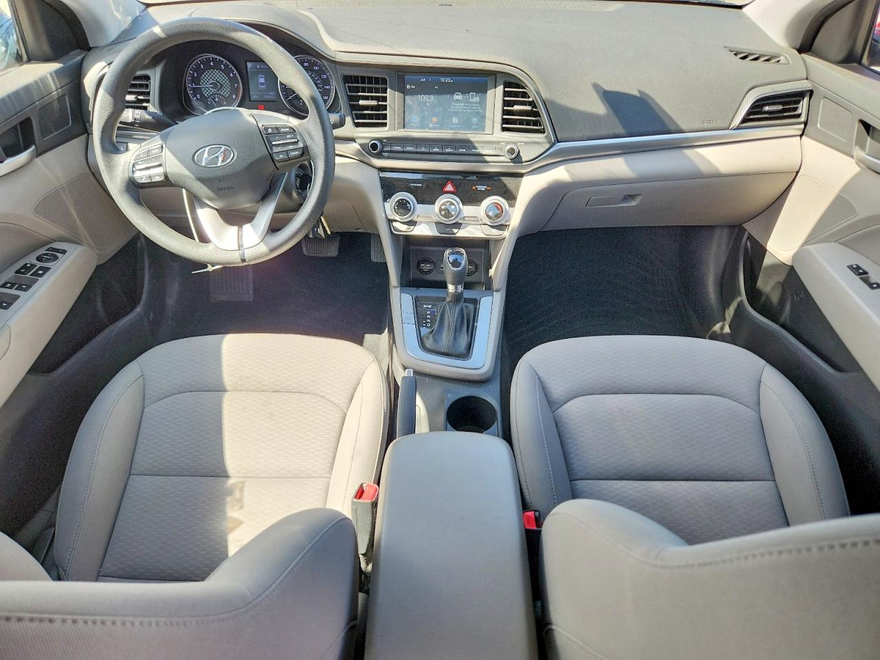 2019 HYUNDAI ELANTRA SEL photo 8