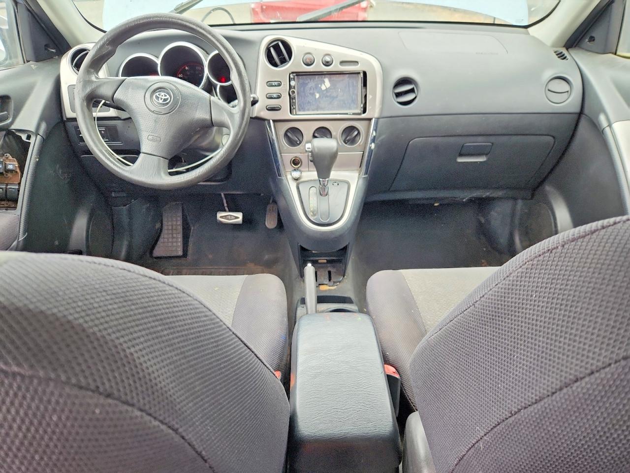 2004 TOYOTA COROLLA MATRIX XR photo 8