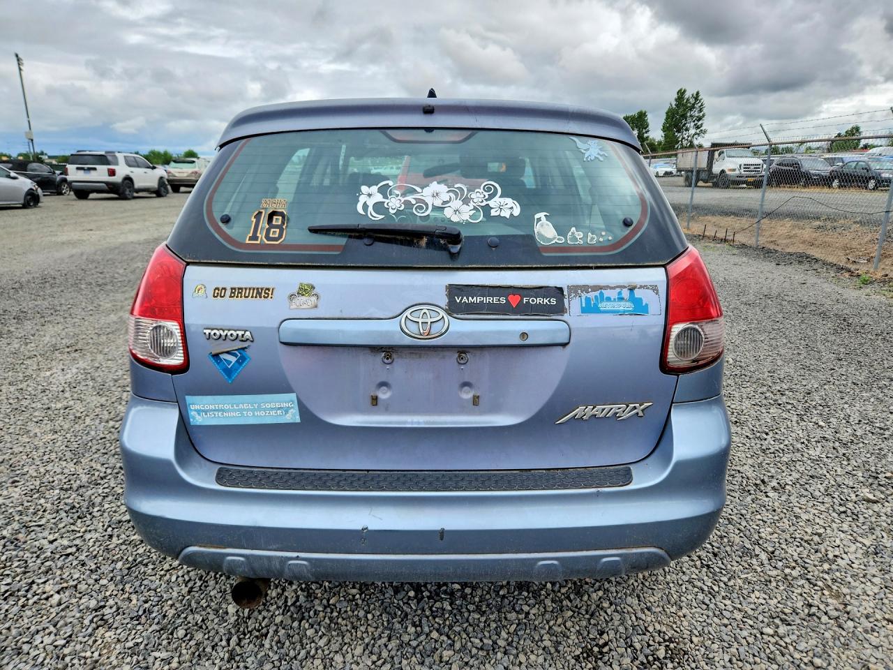 2004 TOYOTA COROLLA MATRIX XR photo 6