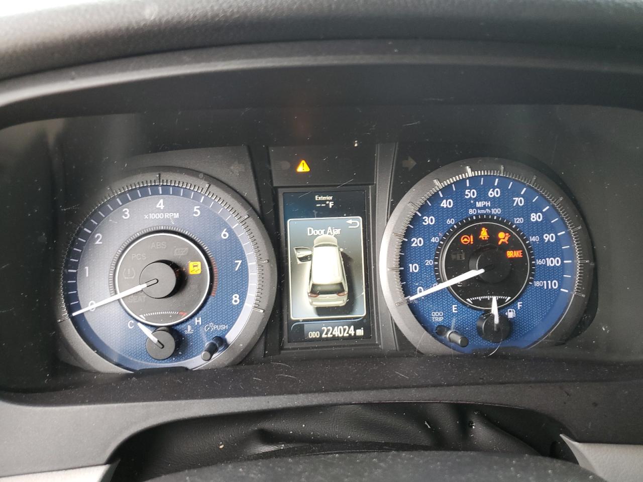 2015 TOYOTA SIENNA XLE photo 17