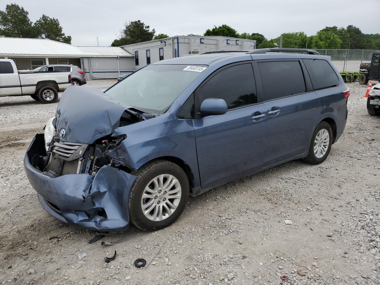 2015 TOYOTA SIENNA