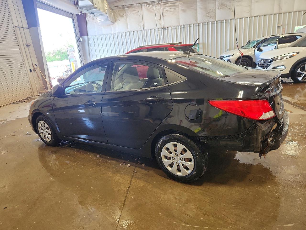 2017 HYUNDAI ACCENT SE photo 3
