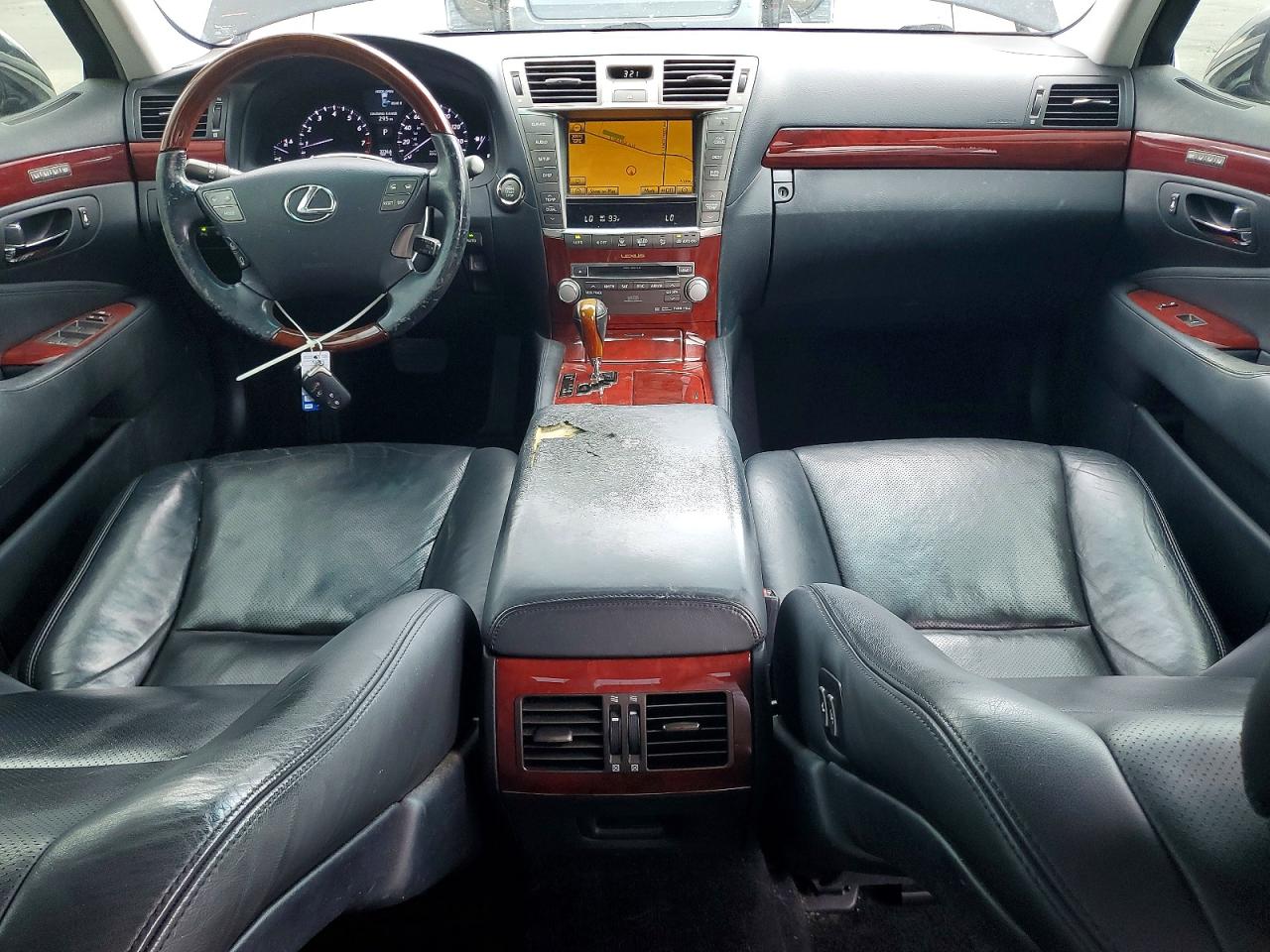 2010 LEXUS LS 460 photo 15