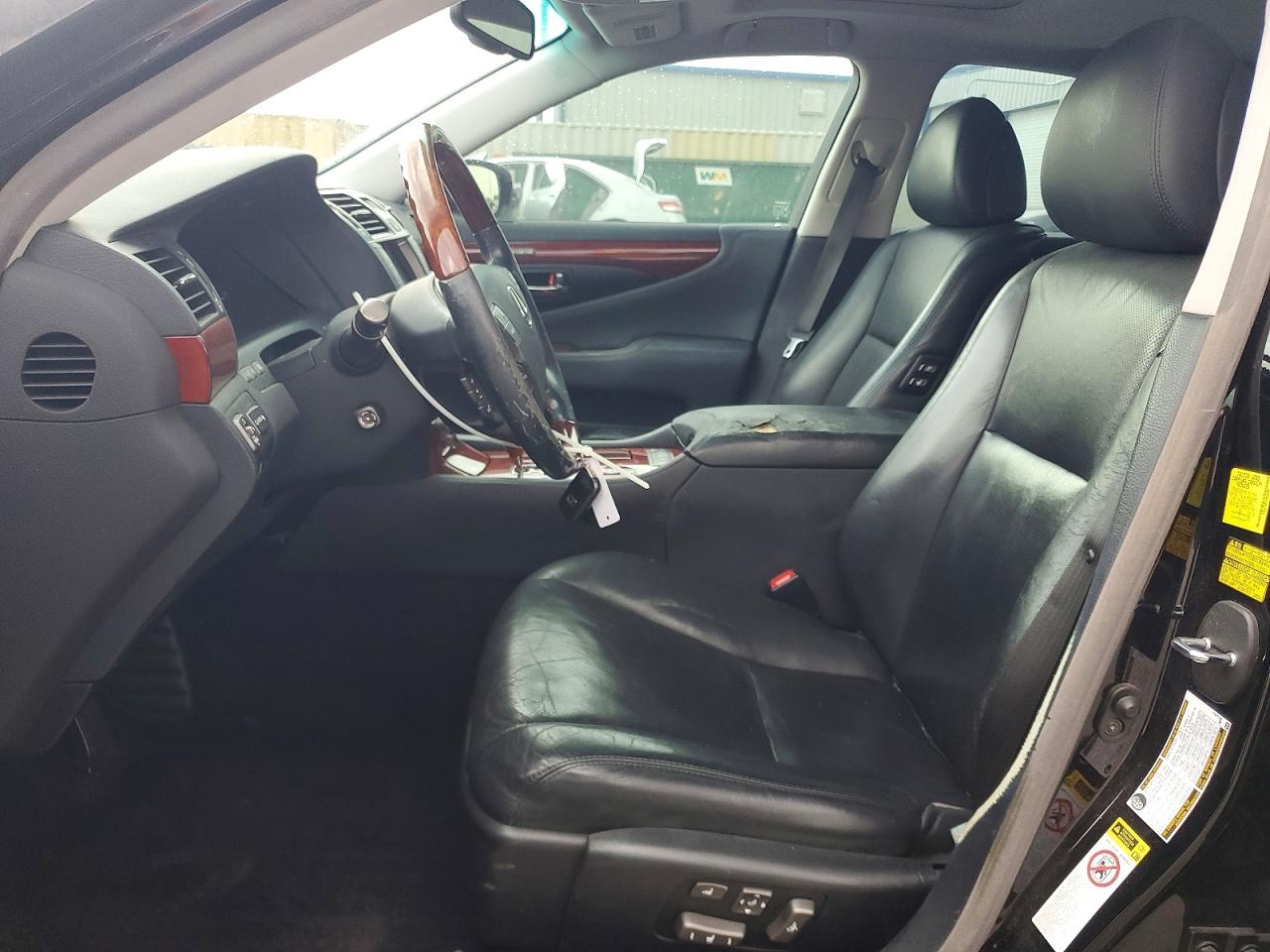 2010 LEXUS LS 460 photo 13
