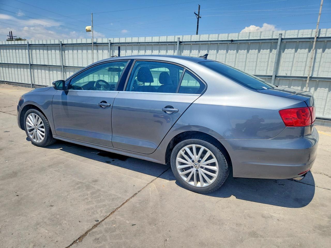 2014 VOLKSWAGEN JETTA SEL photo 4