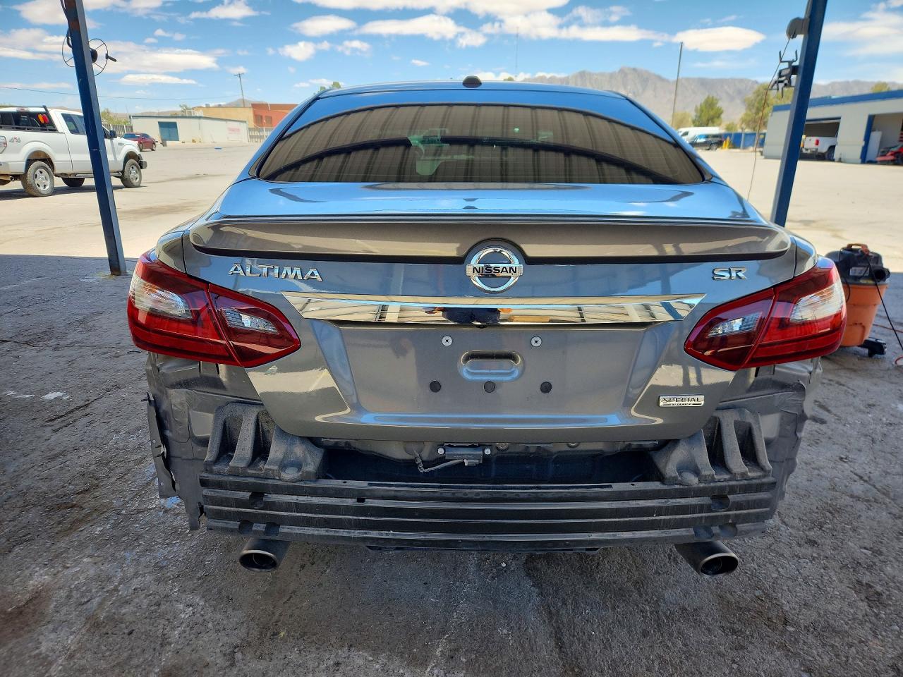 2018 NISSAN ALTIMA 2.5 SR photo 16
