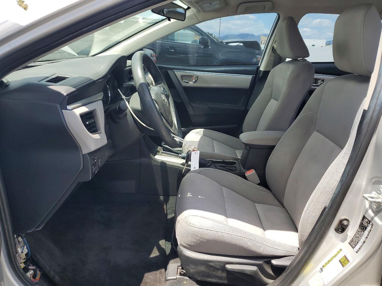 2014 TOYOTA COROLLA LE photo 13