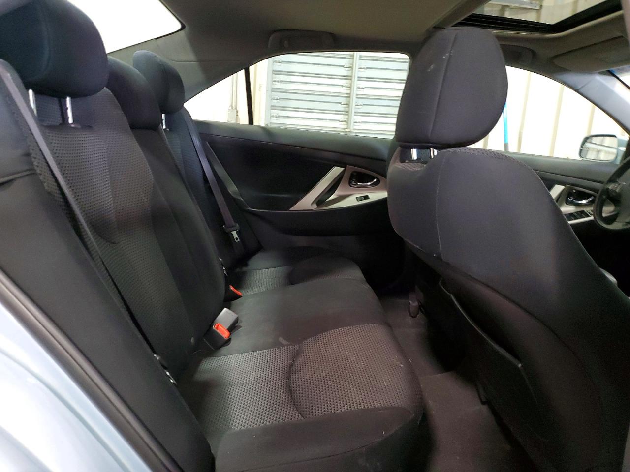 2009 TOYOTA CAMRY SE photo 28