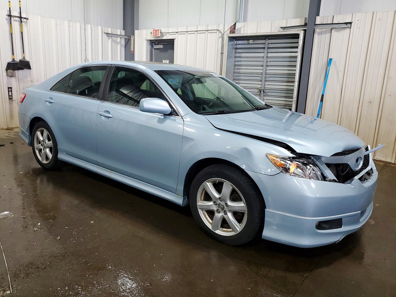 2009 TOYOTA CAMRY SE photo 10