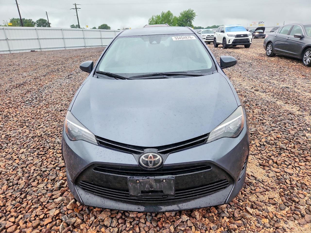 2018 TOYOTA COROLLA LE photo 13