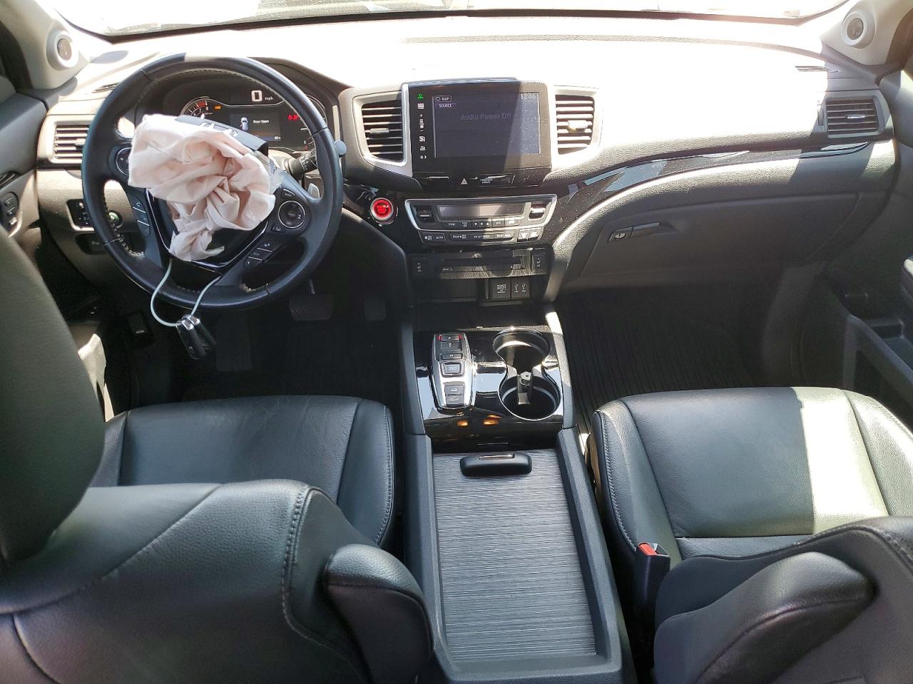 2016 HONDA PILOT TOURING photo 15