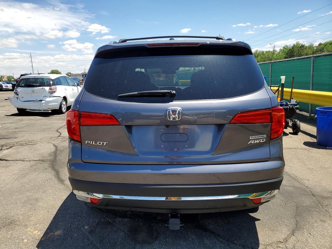 2016 HONDA PILOT TOURING photo 11