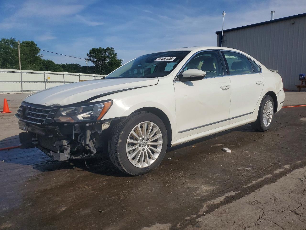 2017 VOLKSWAGEN PASSAT