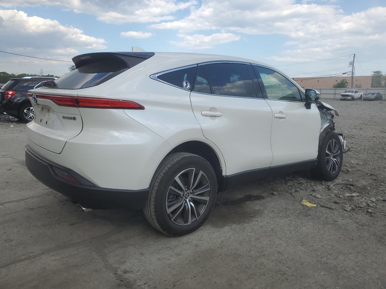 2021 TOYOTA VENZA LE photo 5