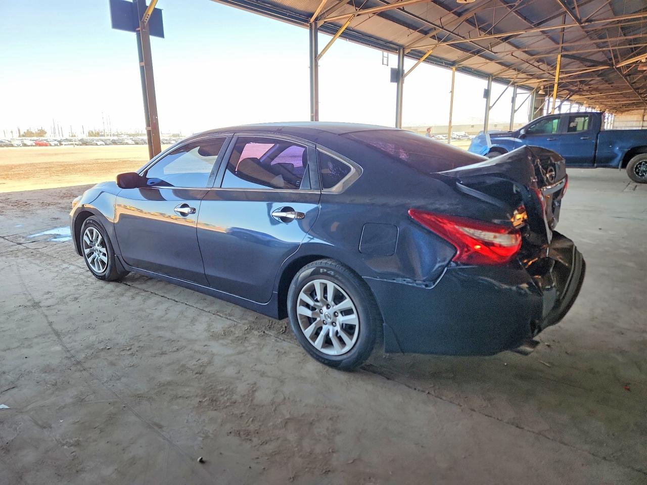 2017 NISSAN ALTIMA photo 3