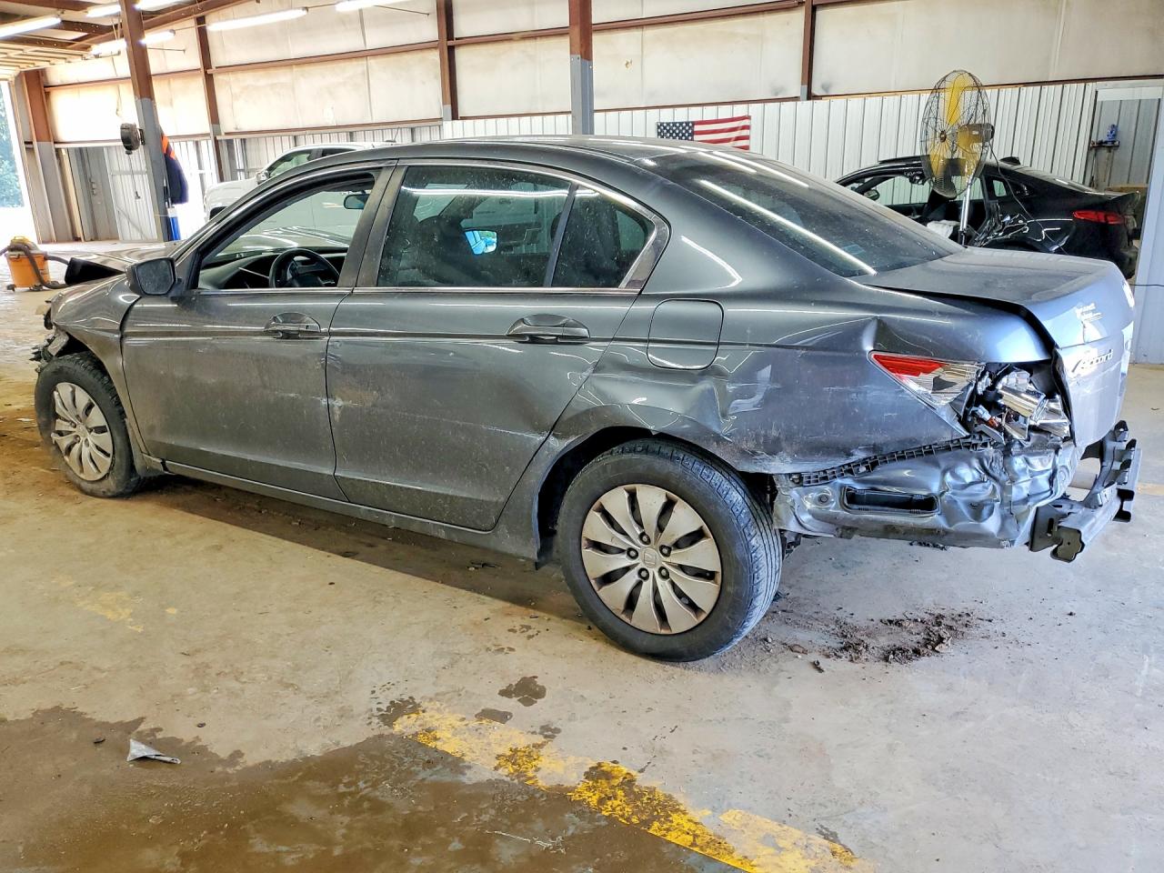 2009 HONDA ACCORD LX photo 3