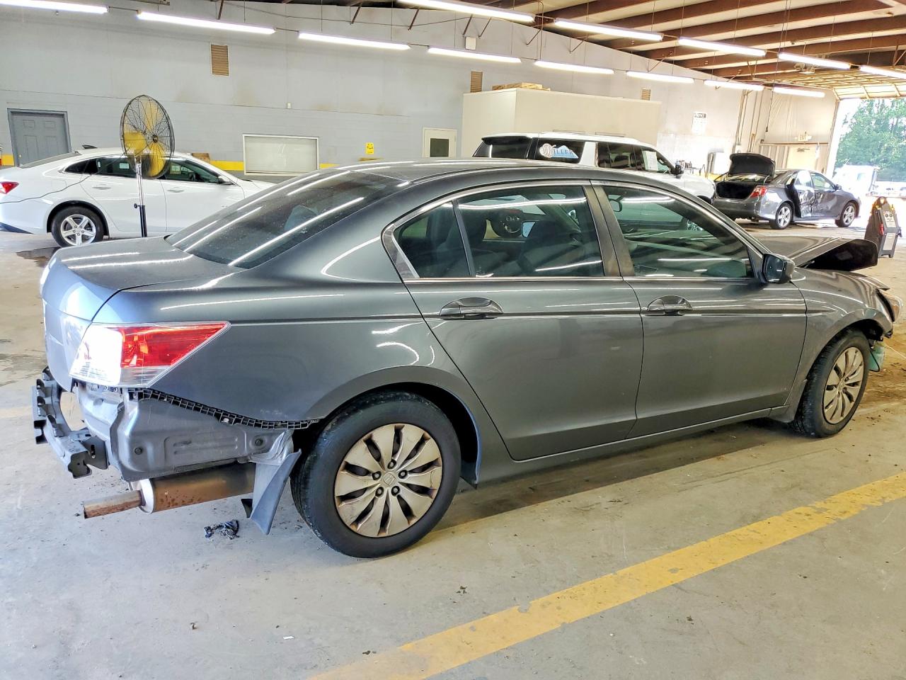 2009 HONDA ACCORD LX photo 5