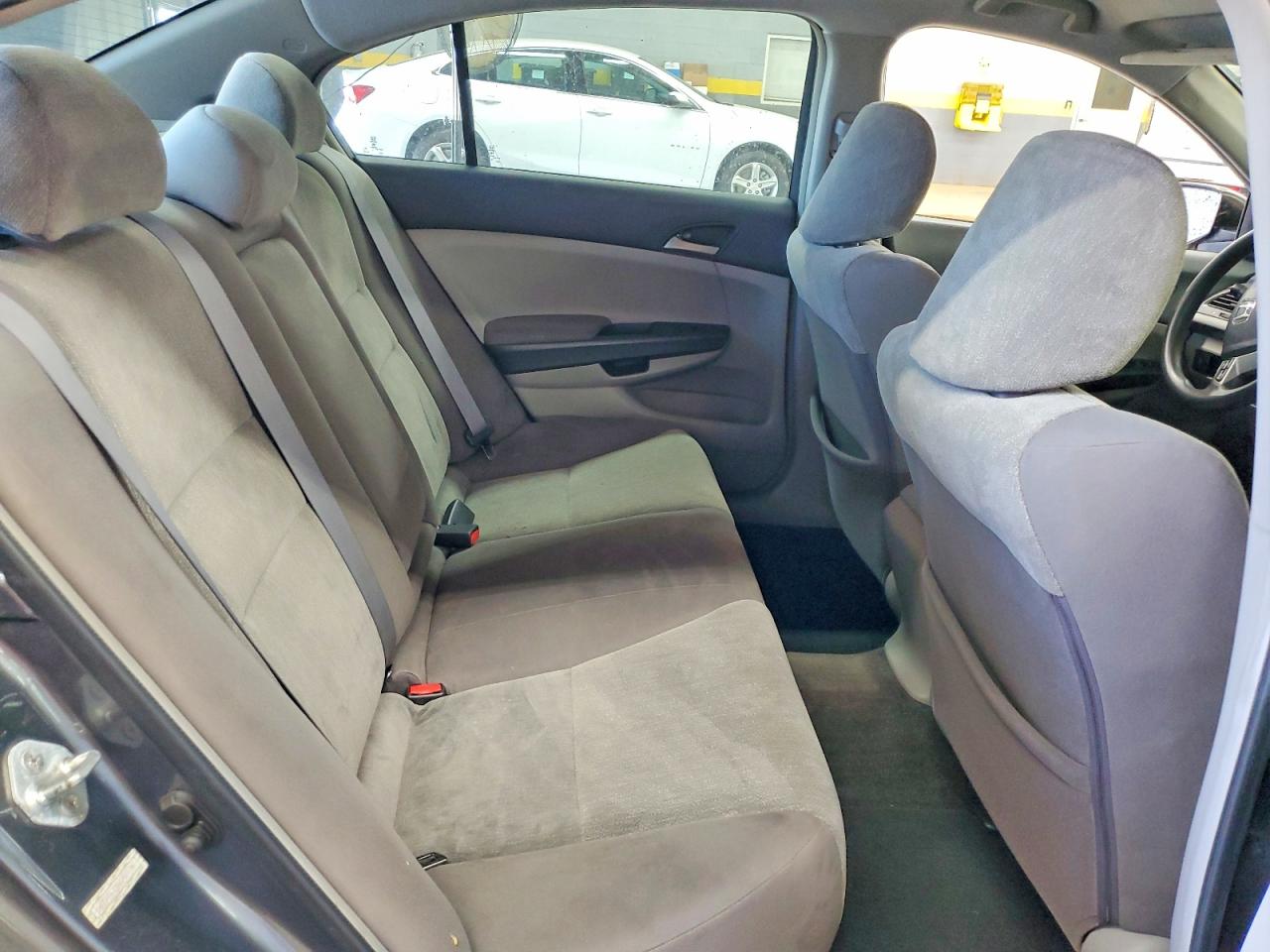 2009 HONDA ACCORD LX photo 19