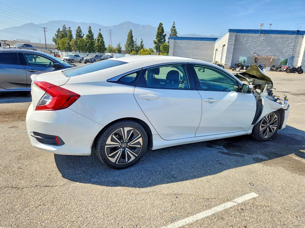 2016 HONDA CIVIC EX photo 5