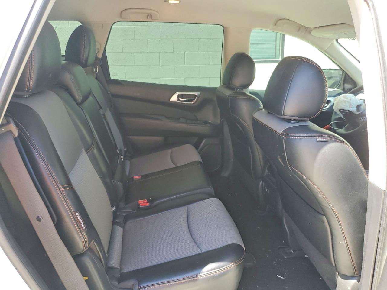 2020 NISSAN PATHFINDER SV photo 19