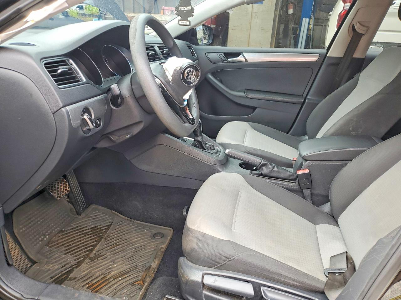 2017 VOLKSWAGEN JETTA S photo 19